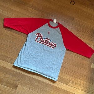 Vintage 2000’s Phillies Baseball ⚾️ T